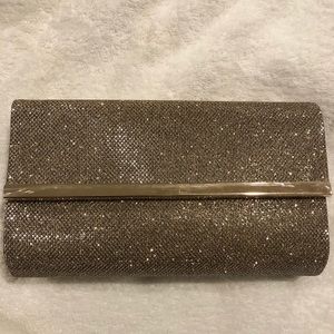 Bare Minerals Clutch